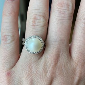 David Yurman pearl ring size 4.25